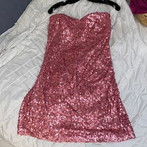 Pink dress (strapless)